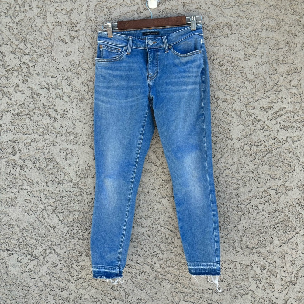 LUCKY BRAND Medium Wash Jeans - Picture 1 of 9